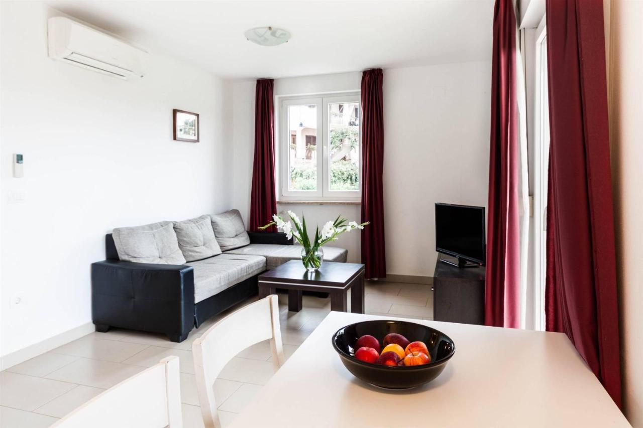 App Zlatar Apartment Umag Bagian luar foto