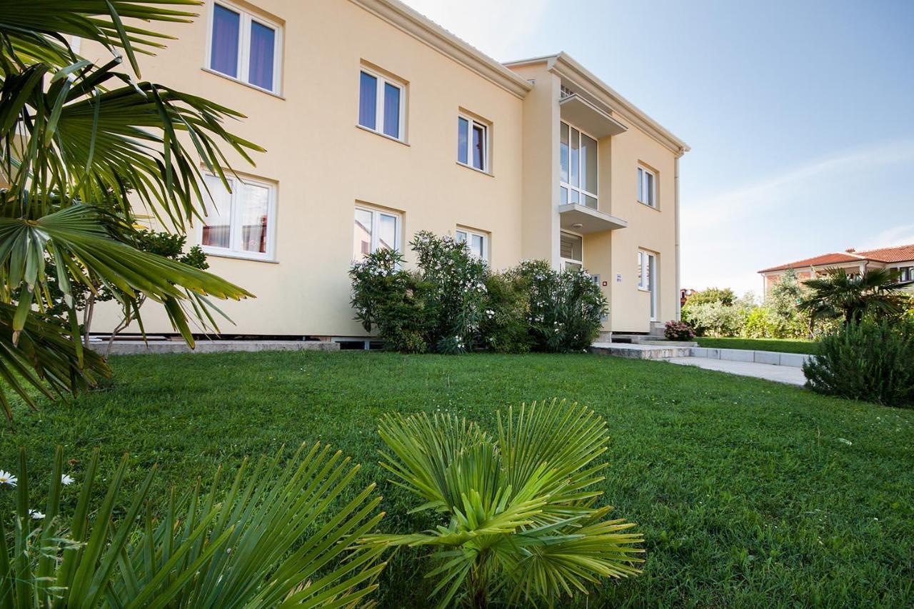App Zlatar Apartment Umag Bagian luar foto